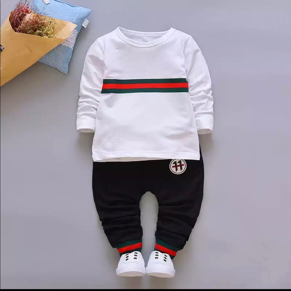 Adorable 3 piece baby set - Picture 2 of 3